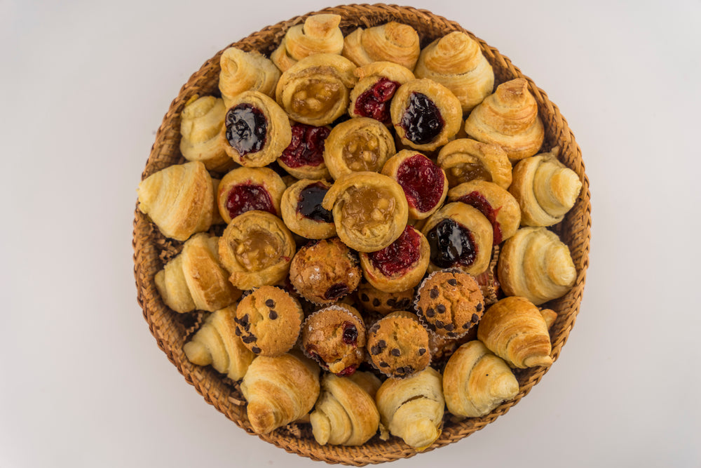 Platters, Baskets and Gift Tins
