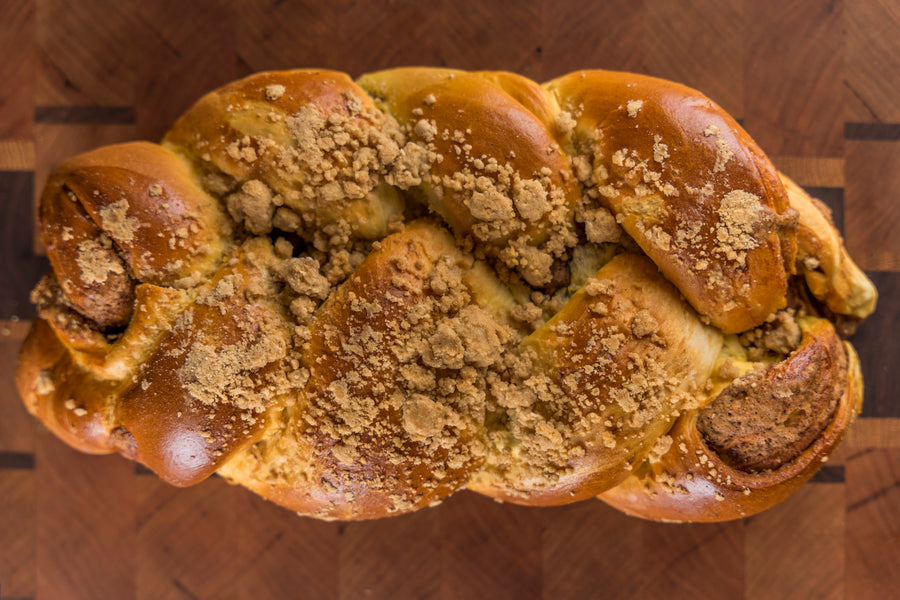 Cinnamon Crumb Challah