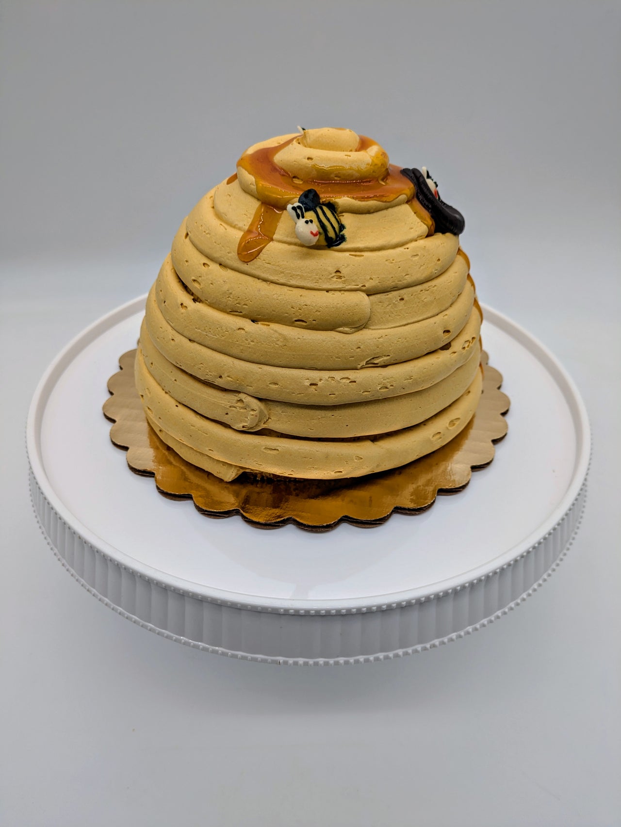 Honey Bee Hive Cake